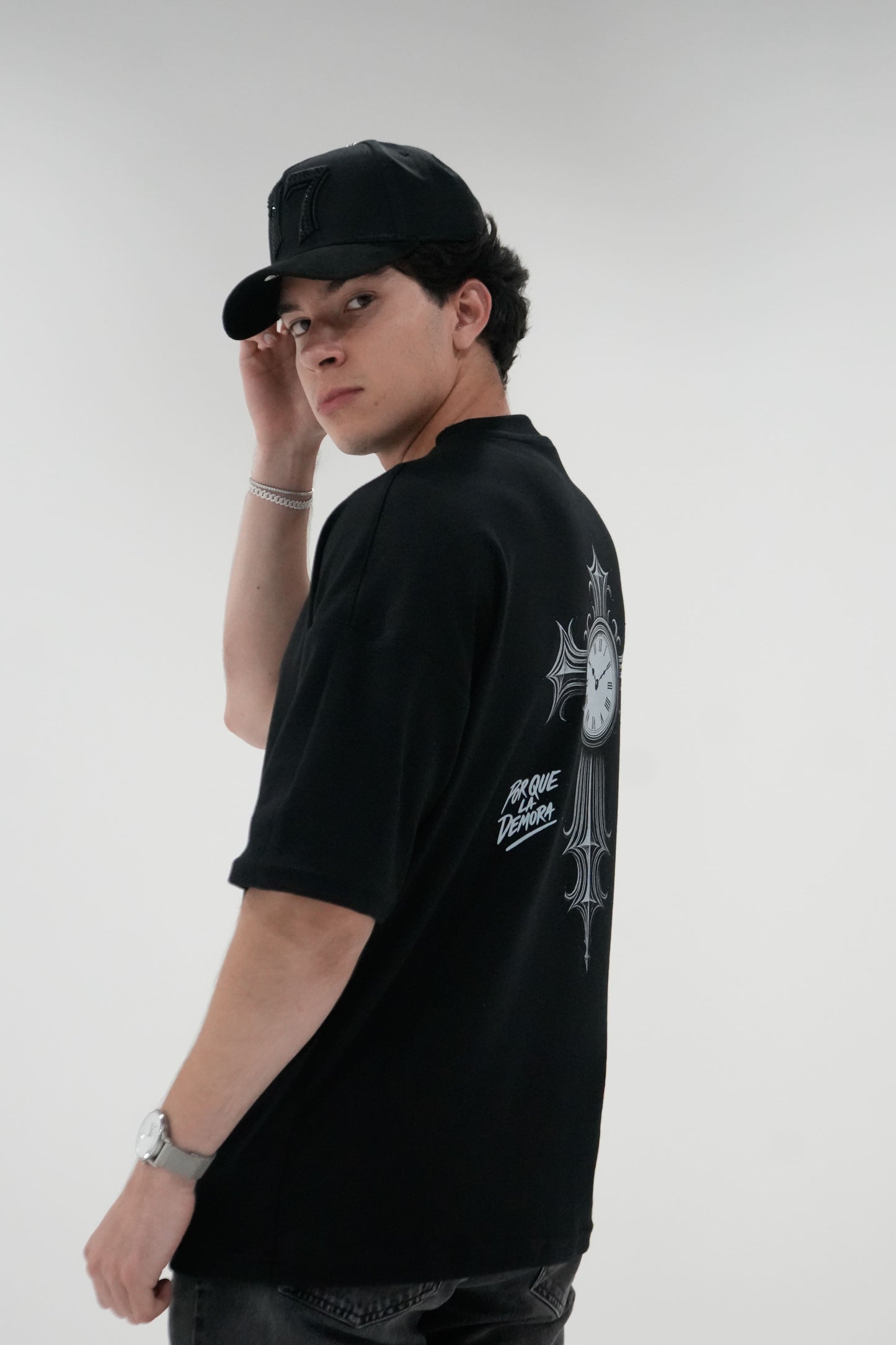 CRUZ POR QUE LA DEMORA OVER PREMIUM TEE