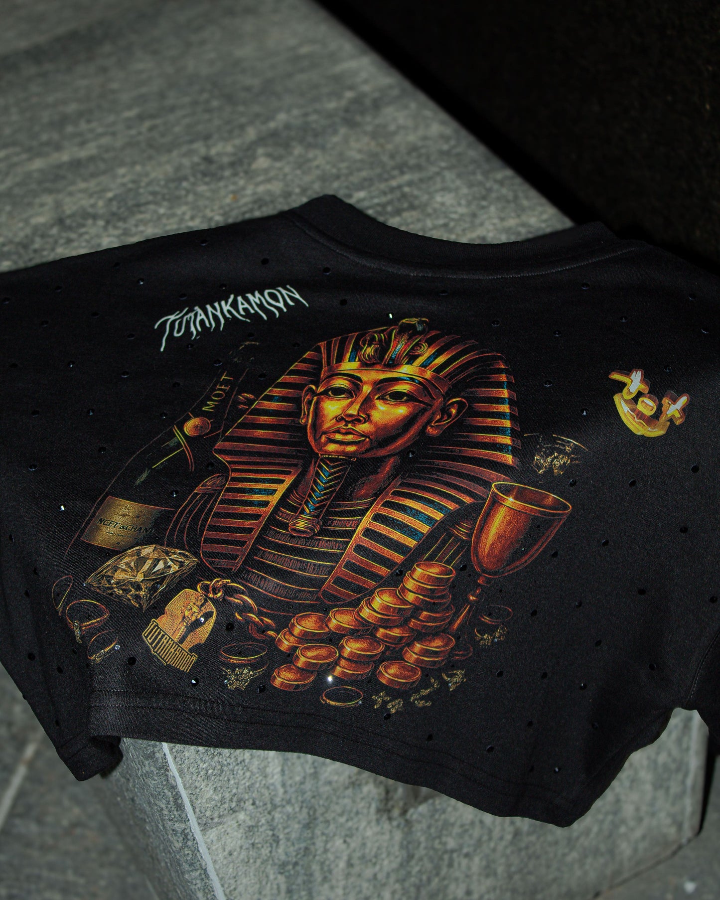 TUTANKAMON FULL DIAMONS OVER CROP TOP