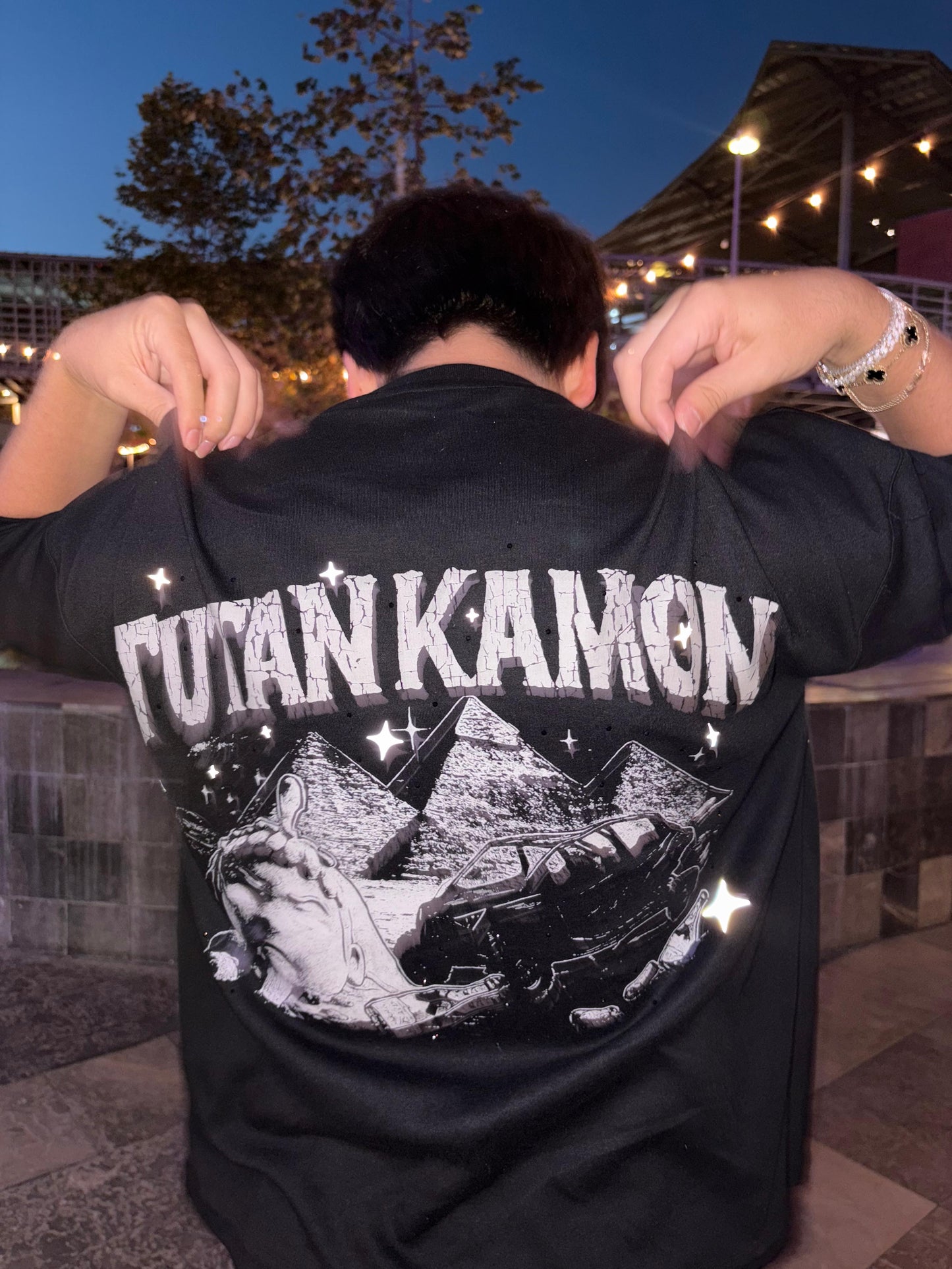 PYRAMIDS SHINE EDITION OVER PREMIUM TEE