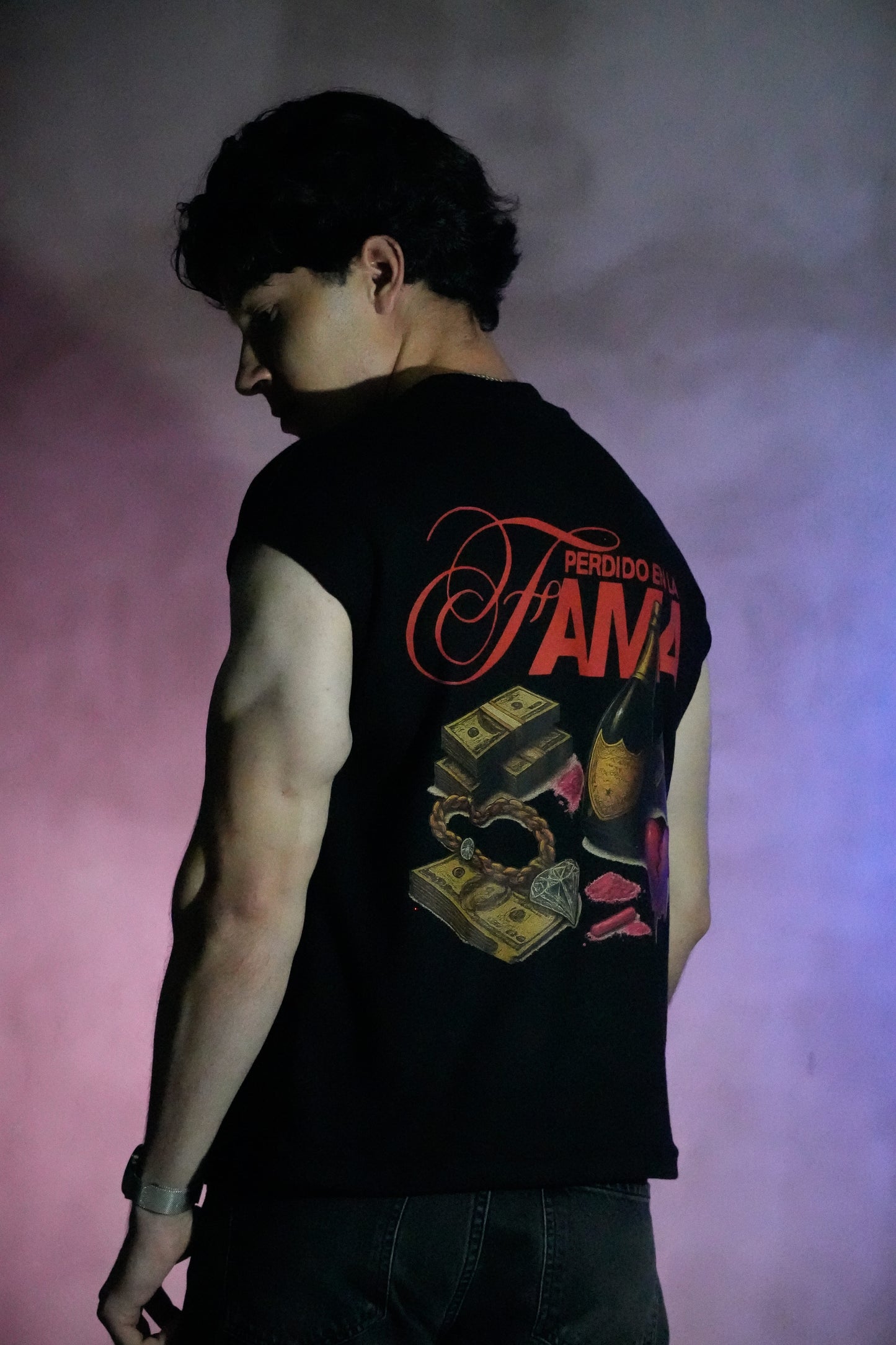 PERDIDO EN LA FAMA OFICIAL MUSCLE PREMIUM TEE