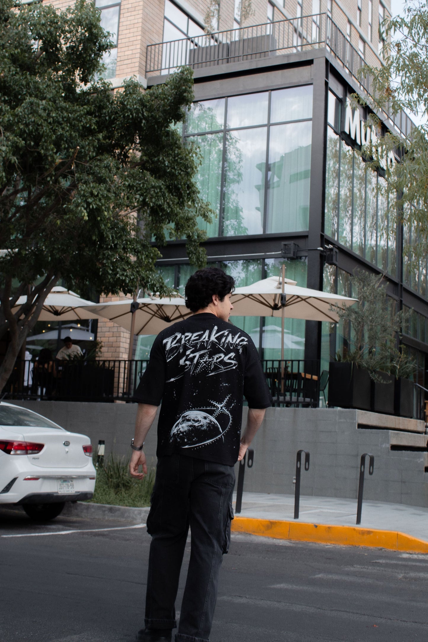 BREAKING STARS OVERSIZE PREMIUM TEE