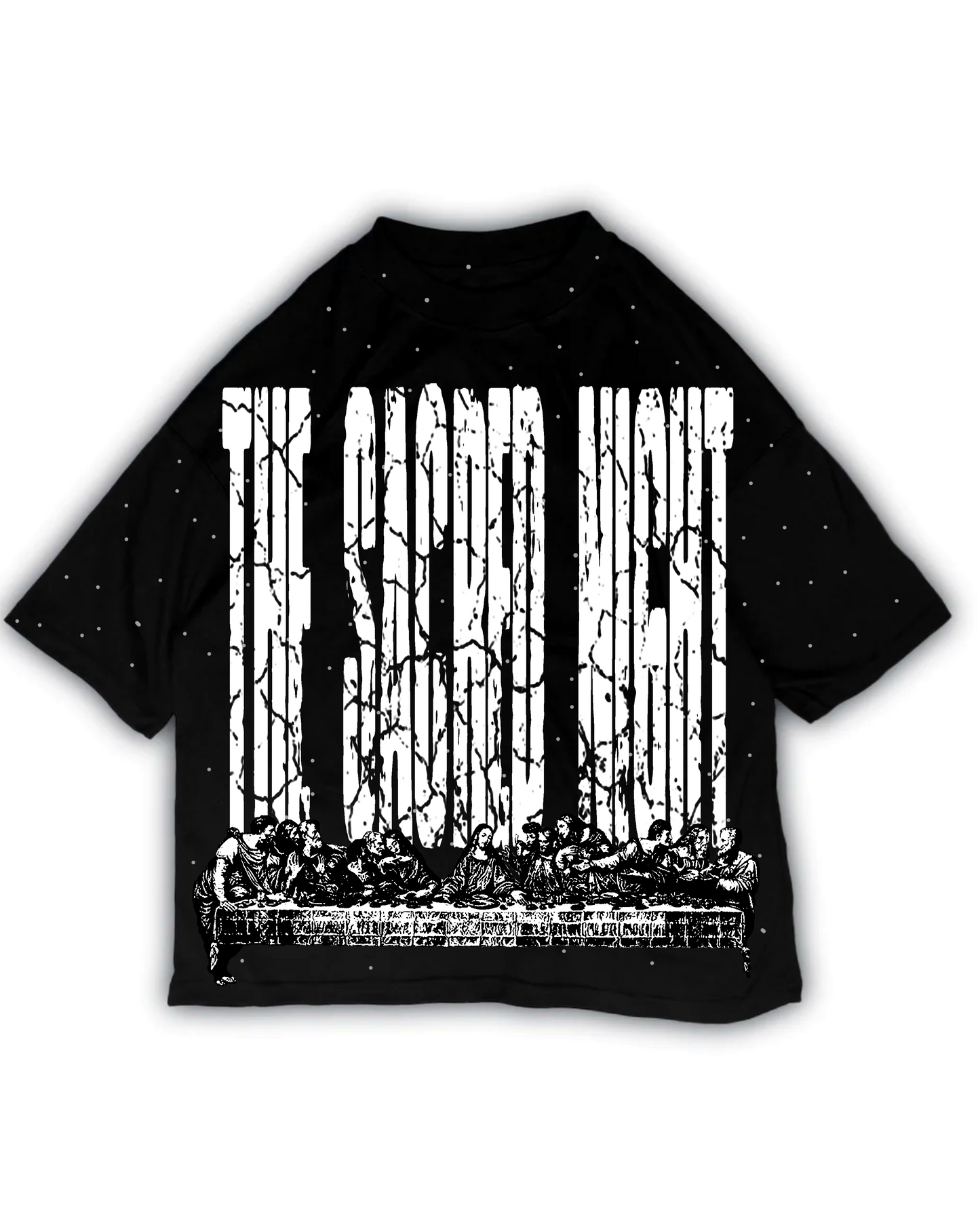 Playera oversize negra con ilustración de La Última Cena y texto The Sacred Night en estilo agrietado — Nova Design