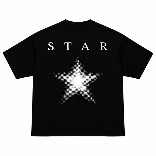 Espalda de playera negra STAR de Tombochio sobre fondo blanco.
