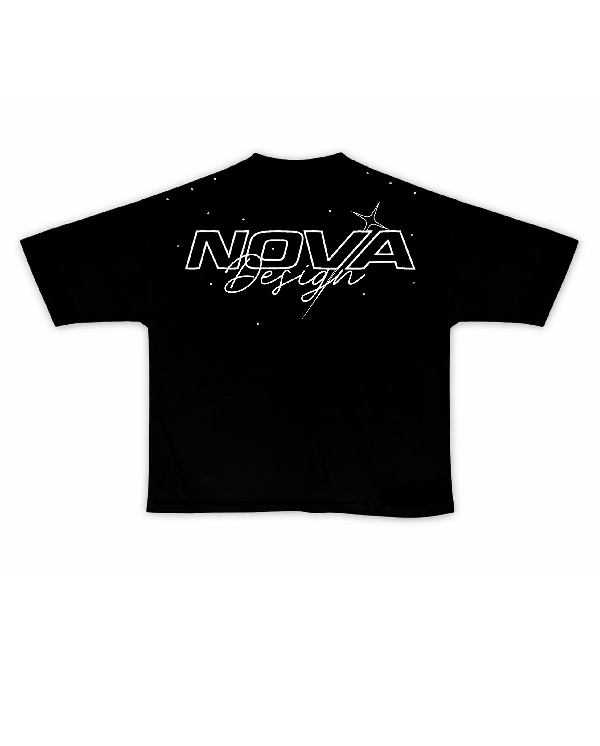 Playera negra Nova Design Minimal corte over con logo blanco y detalles de pedrería